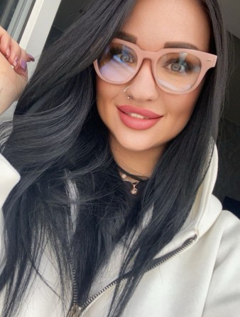 Девушка массажистка Диана, салон Диана