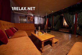 ����� ����