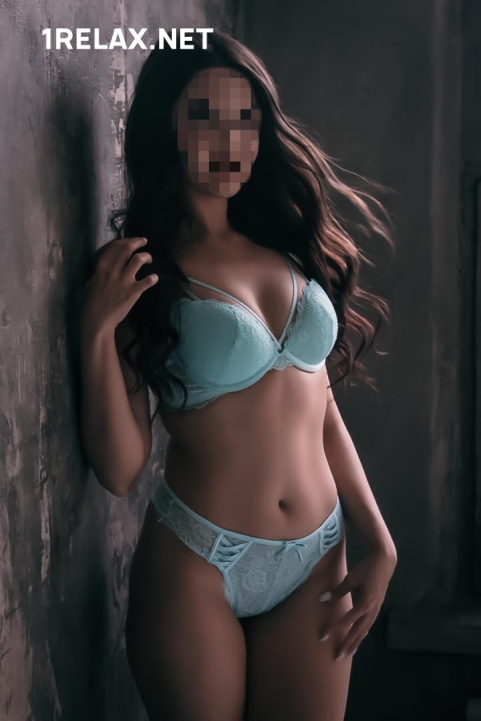 Девушка массажистка Оксана, салон Оксана фото №1