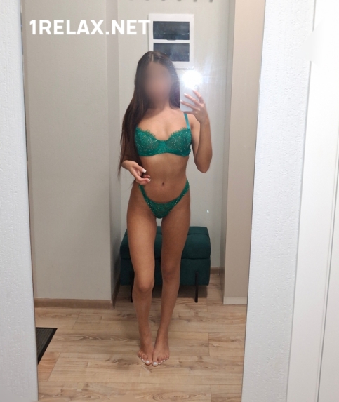 Девушка массажистка Кира, салон Кира фото №1